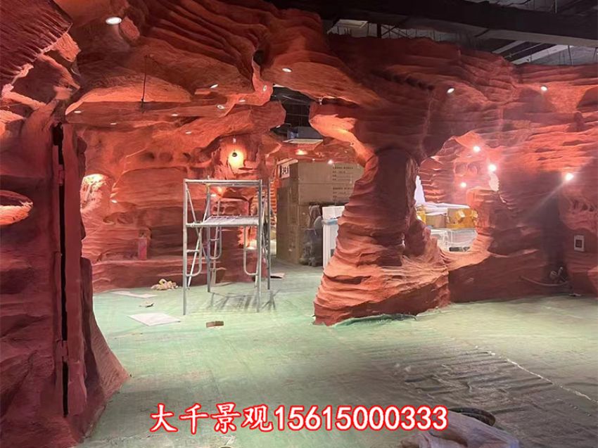 點(diǎn)擊查看詳細(xì)信息<br>標(biāo)題：溶洞民宿 閱讀次數(shù)：1263